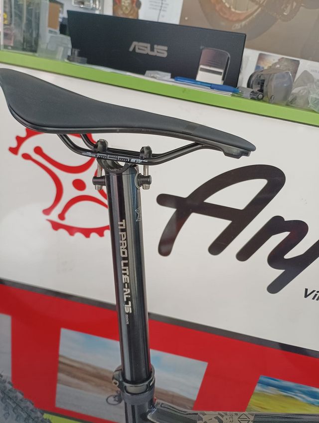 Ghost LECTOR FS X01 AXS RUEDAS MICHE CARB. Talla M