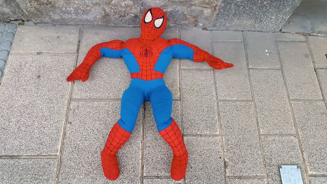 Muñeco Spiderman Gigante (1m)
