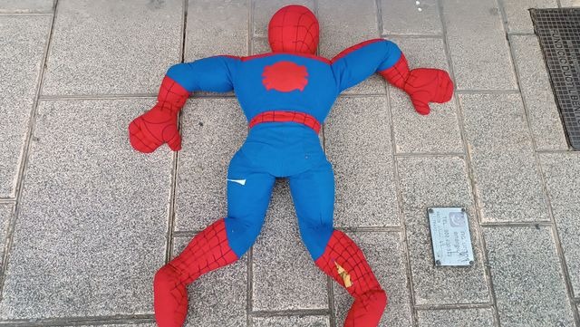 Muñeco Spiderman Gigante (1m)
