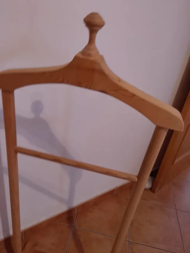 Perchero de madera
