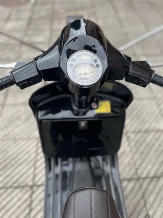 Vespa PX 200 Iris Negra