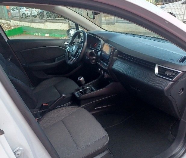 Renault Clio * UBICADO EN BARCELONA * CON GARANTIA