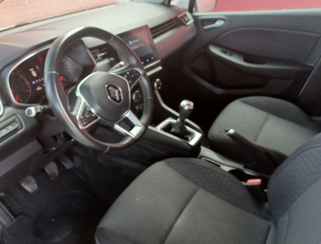Renault Clio * UBICADO EN BARCELONA * CON GARANTIA