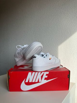 Nike Court Vintage