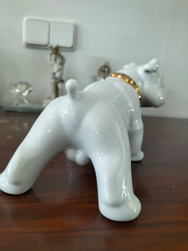 Figura Bulldog Porcelana Dorada