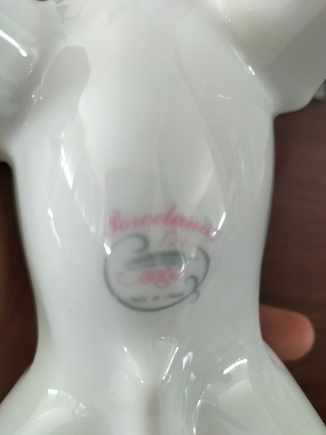 Figura Bulldog Porcelana Dorada