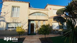 Chalet en venta en Castellarnau - Can Llong en Sabadell