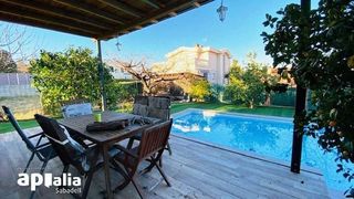 Chalet en venta en Castellarnau - Can Llong en Sabadell
