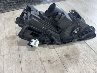 Faro Izquierdo Bi-Xenón Mercedes GLA