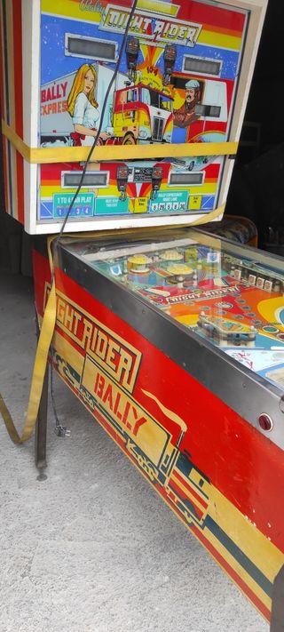 Pinball Bally Night Rider