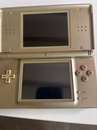 Nintendo DS Lite Dorada Baby Milo
