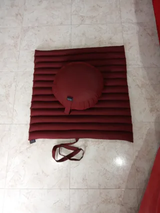 Set meditación cojín y colchoneta burdeos