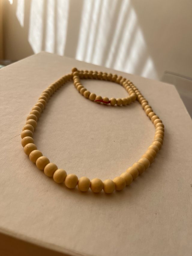 Collar largo semillas Bodhi beige