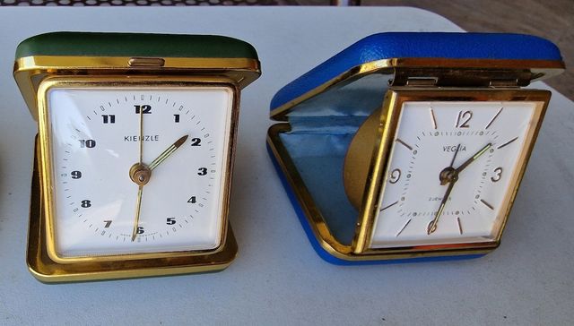 Reloj de viaje vintage Kienzle y Veglia