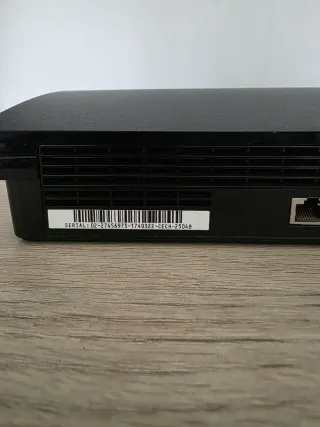 PlayStation 3 Sony CECH-2504B Negra