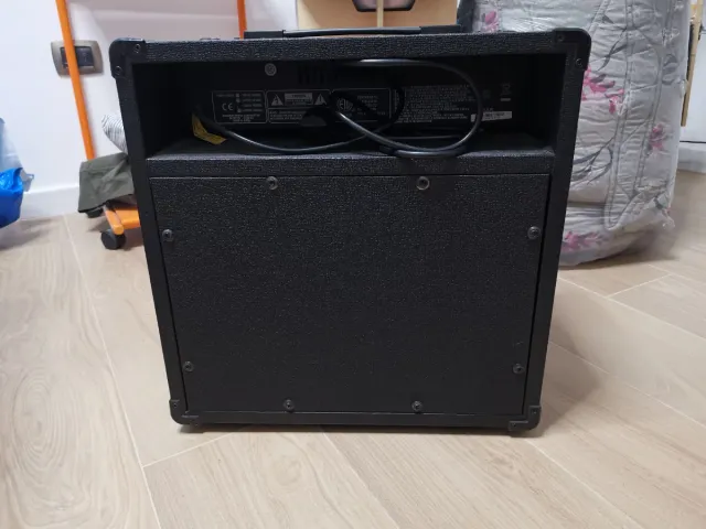 Cassa Basso Harley Benton 40W