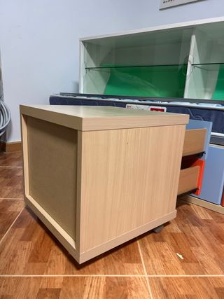 Comodino per bambini con 2 cassetti
