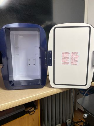 Mini Nevera Eléctrica Azul