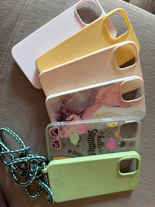 Custodie in silicone morbido per iPhone 13