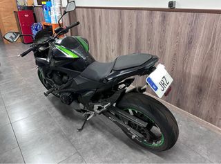 Kawasaki Z800 Negra