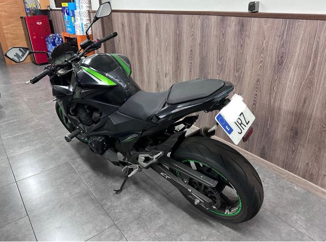 Kawasaki Z800 Negra