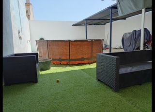 Casa unifamiliar + Terreno anexo