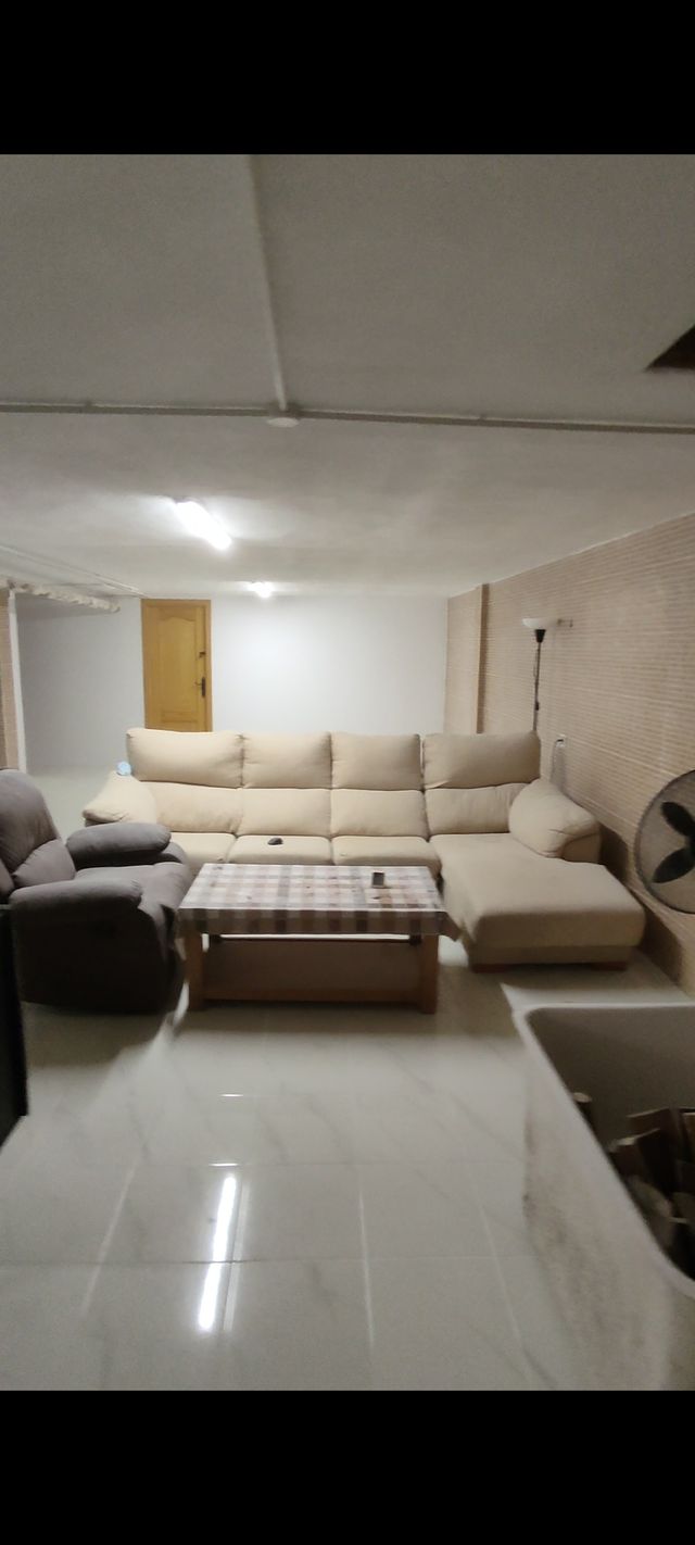 Casa unifamiliar + Terreno anexo