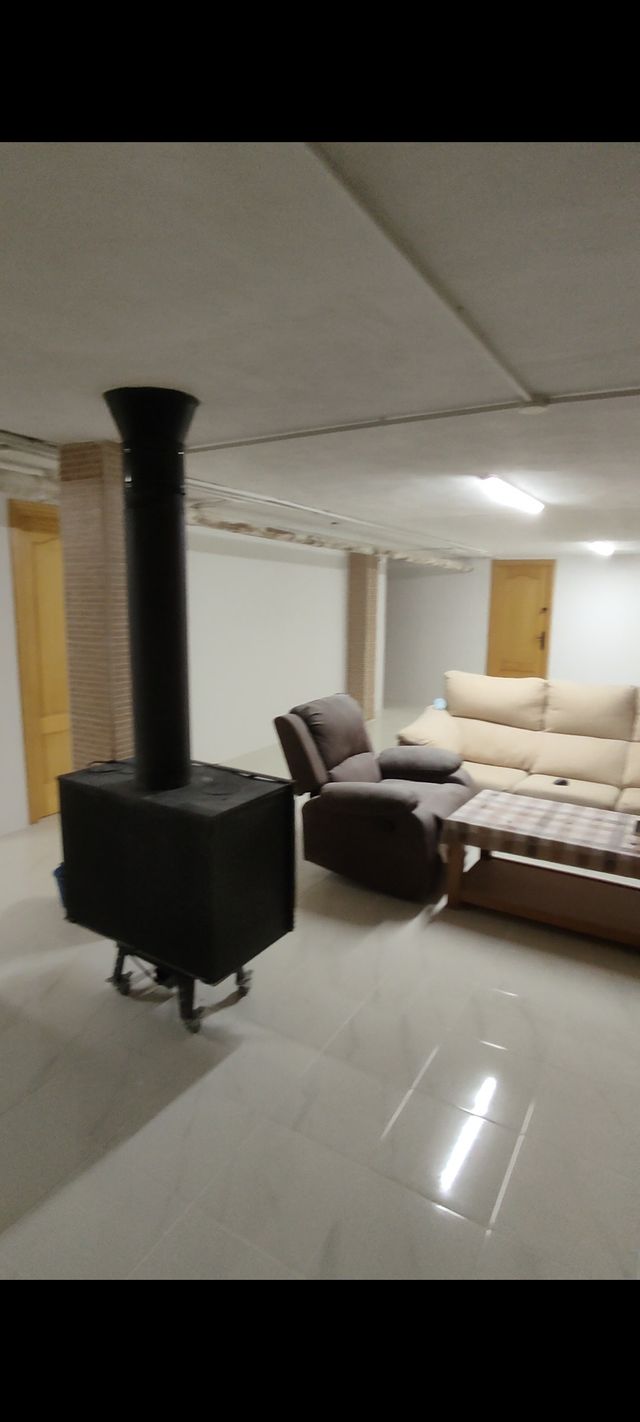 Casa unifamiliar + Terreno anexo