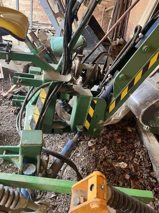 Mini retroexcavadora para tractor viñedo