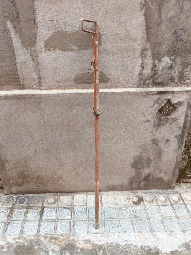 Bastón aguanta marcos
Pago en mano. 