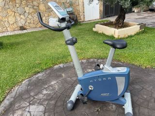 Bicicleta Estática BH Hydra Azul