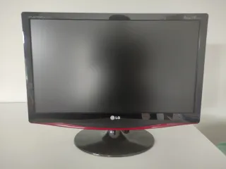 Monitor LG 22 Negro y Rojo
