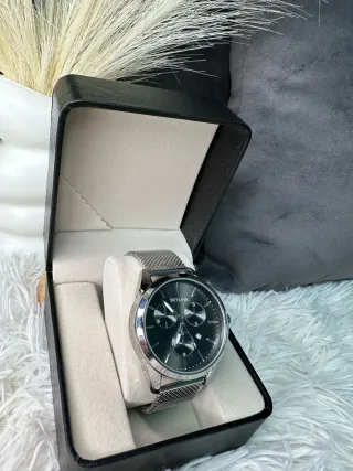 Reloj SKYLINE Plata Nuevo Sin Usar