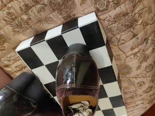 Zapatos charol y ante marrones con cuña marca Geox