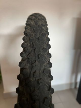 Rueda trasera 27.5 , cubierta Maxxis