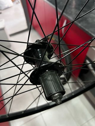Rueda trasera 27.5 , cubierta Maxxis