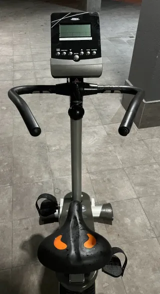 Bicicleta Estática BH Fitness Onyx