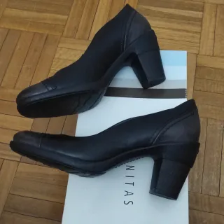 Zapatos Hispanitas Marrón y Negro. Tacon 8cm T38