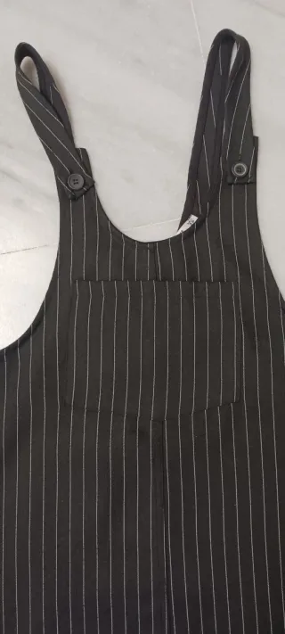 Falda Peto Pichi Negro Rayas Finas blancas

