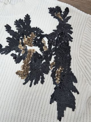 Jersey mujer blanco con adornos dorados
