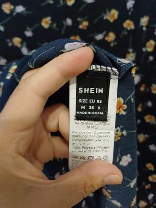 Blusa floral manga larga
