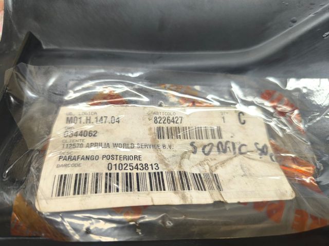 GUARDABARROS TRASERO NUEVO APRILIA SONIC H20