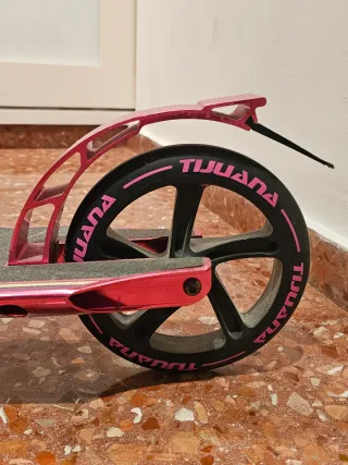 Patinete rosa infantil