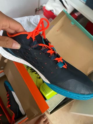 Pack 1 Botas de fútbol y 2 Zapatillas Futsal
