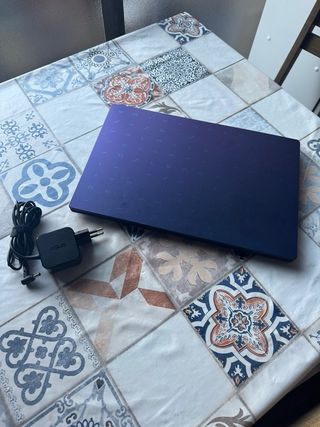Portátil ASUS Azul/Morado