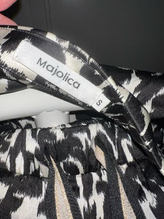 Conjunto blusa y pantalón estampado
