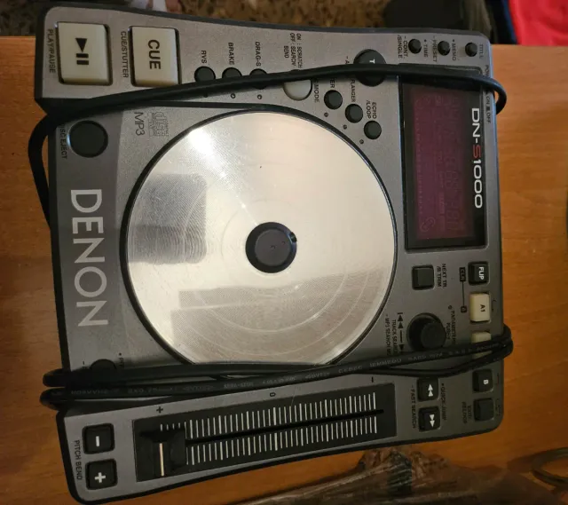 Reproductor CD/MP3 Denon DN-S1000 DJ