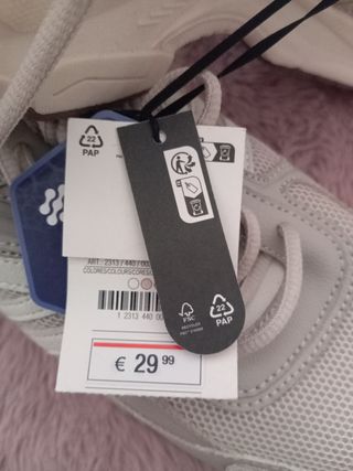 Deportivas grises y blancas talla 44