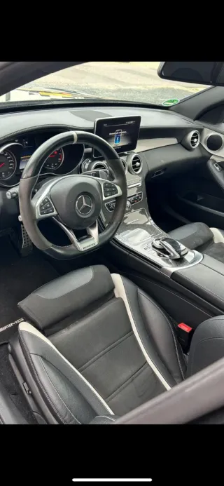 Mercedes-Benz C63s 11/2016 