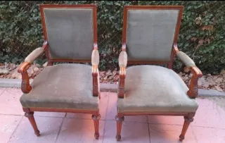 Conjunto 2 butacas madera y terciopelo